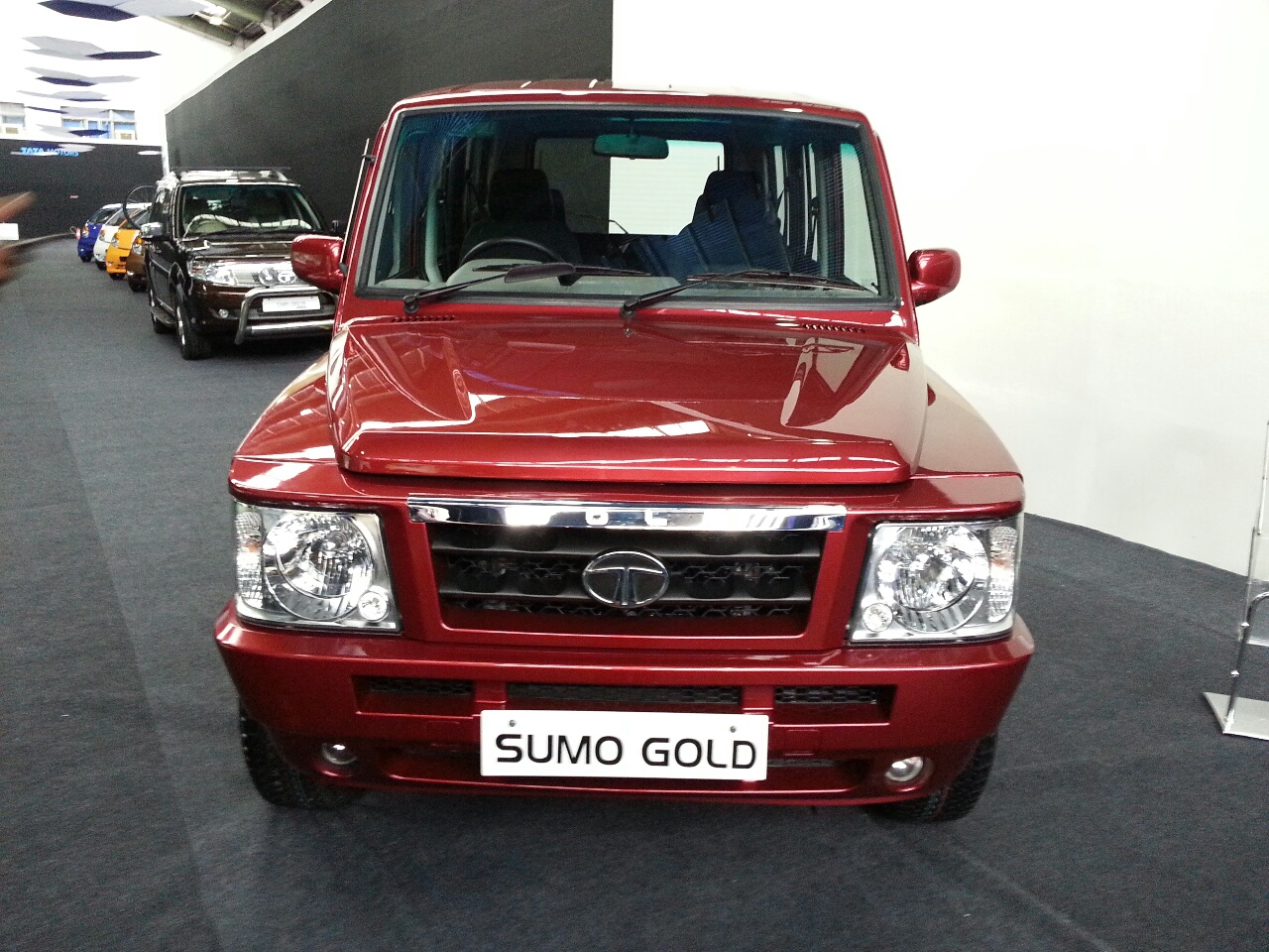 Bolero, Ertiga-র বাজার ধ্বংস করতে আসছে শক্তিশালী নতুন TATA Sumo! দাম কত? Bolero, Ertiga-র বাজার ধ্বংস করতে আসছে শক্তিশালী নতুন TATA Sumo! দাম কত?