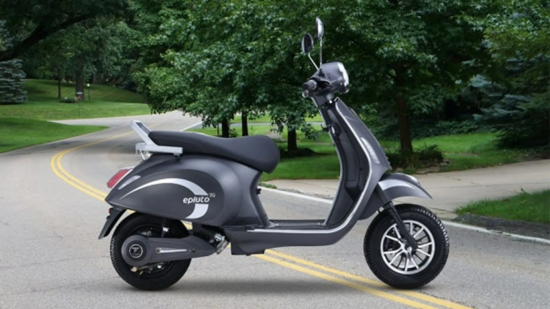 এসে গেল নতুন PURE EV ePluto 7G PRO, একবার চার্জ দিলেই দৌড়াবে 201 কিমি!