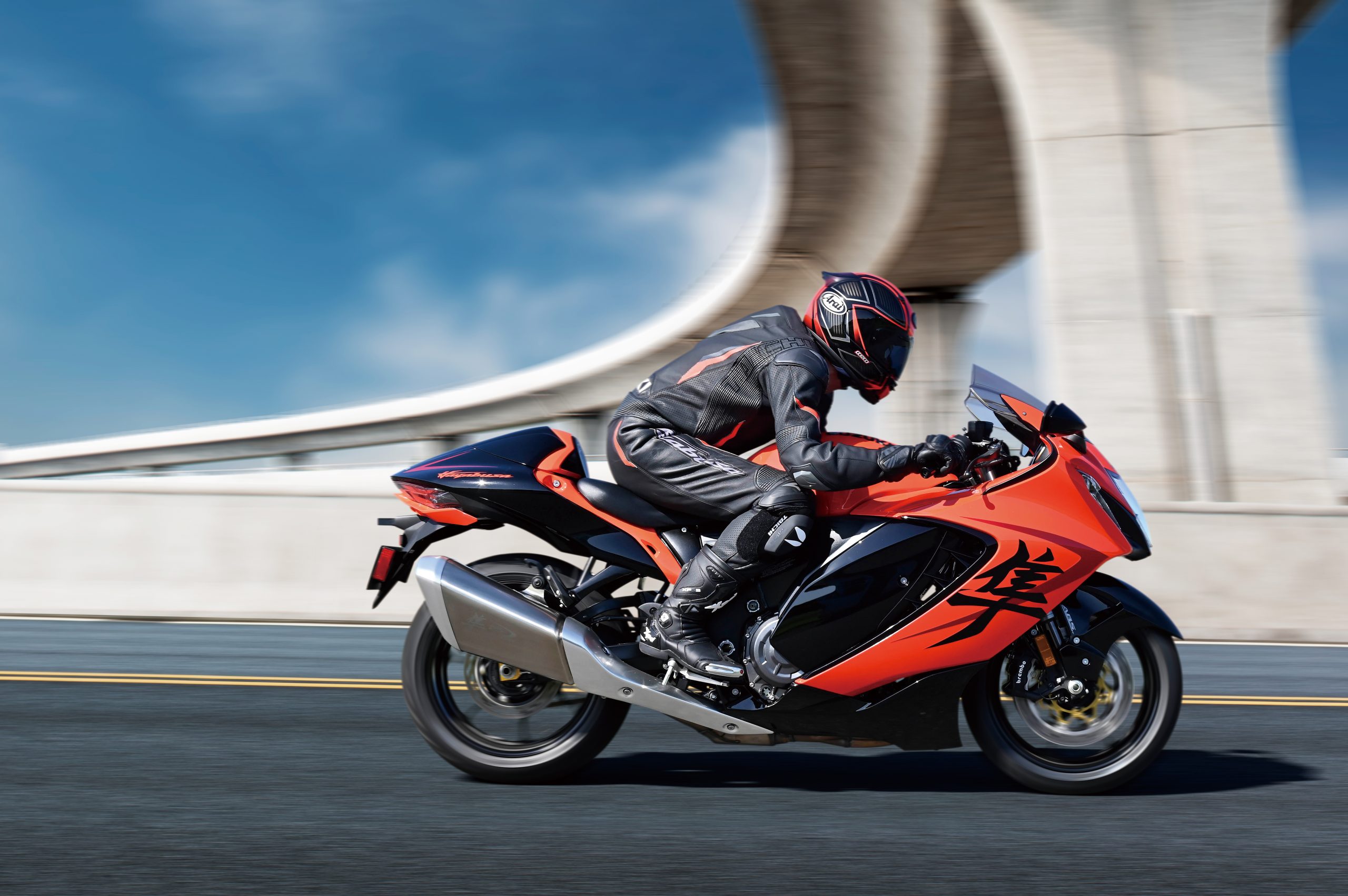 কত মাইলেজ রয়েছে Suzuki Hayabusa তে, এক মাস চালানোর খরচই বা কত দেখুন Suzuki Hayabusa